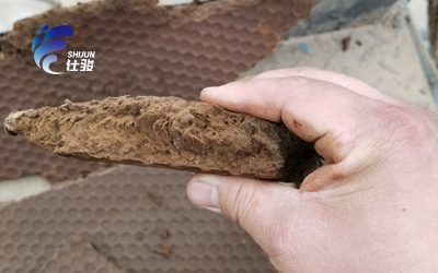 與污泥脫水劑廠家合作成本能降多少-青島仕駿